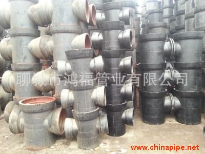 球墨鑄鐵四通管件